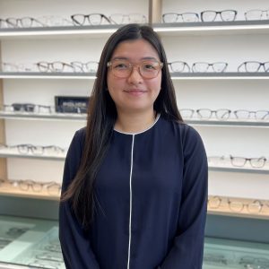 Dr.-Fiona-Tiong-at-A-plus-optometry-Melbourne